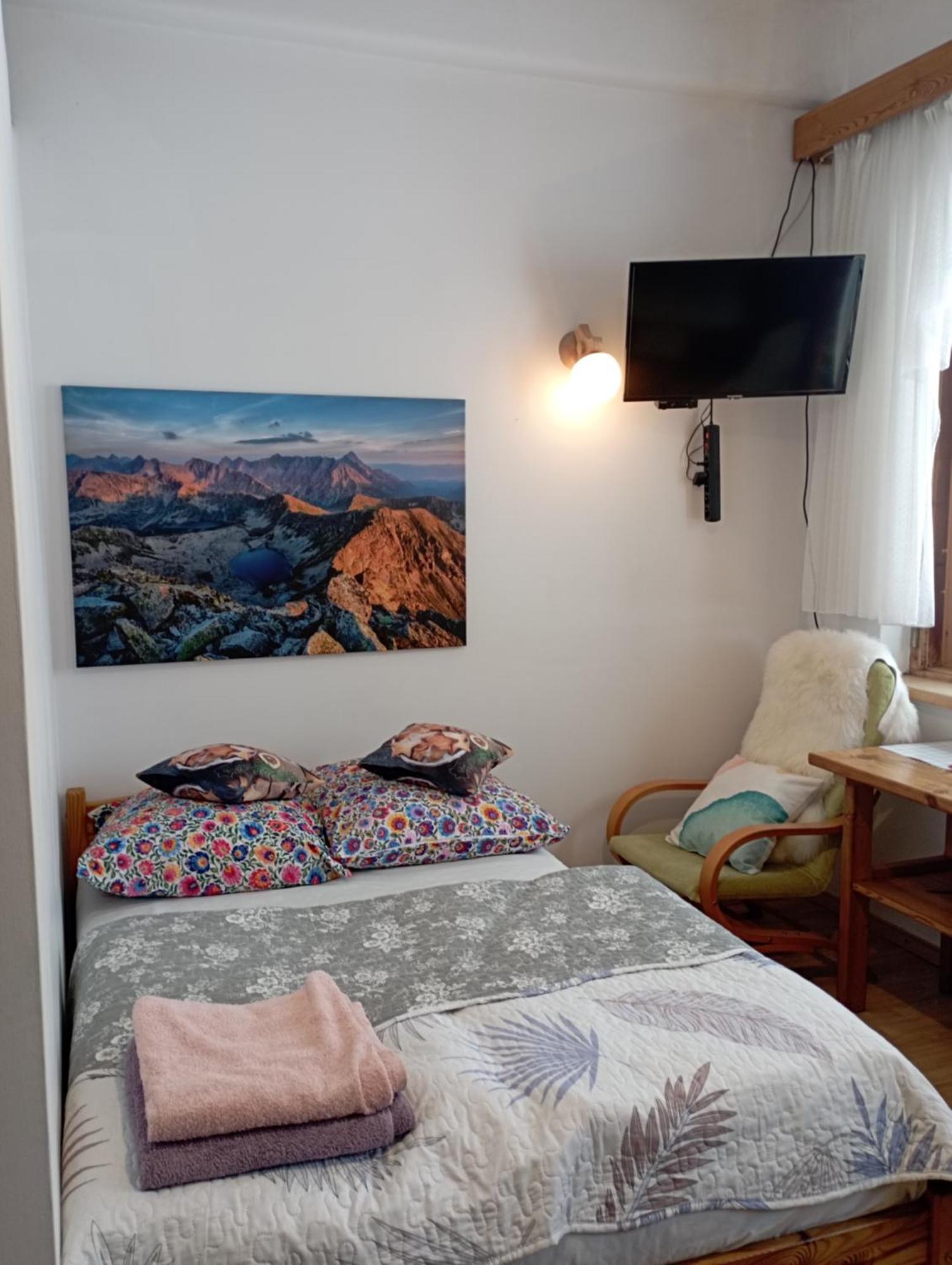 Skoczek: Two-room With Shared Bathrooms And Thermal Access Apartment